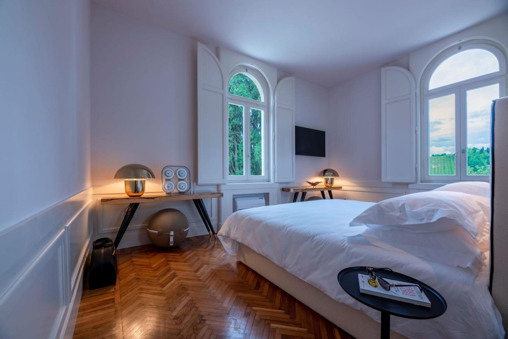 Boutique Hotel Villa Monty Banks Чезена Номер фото